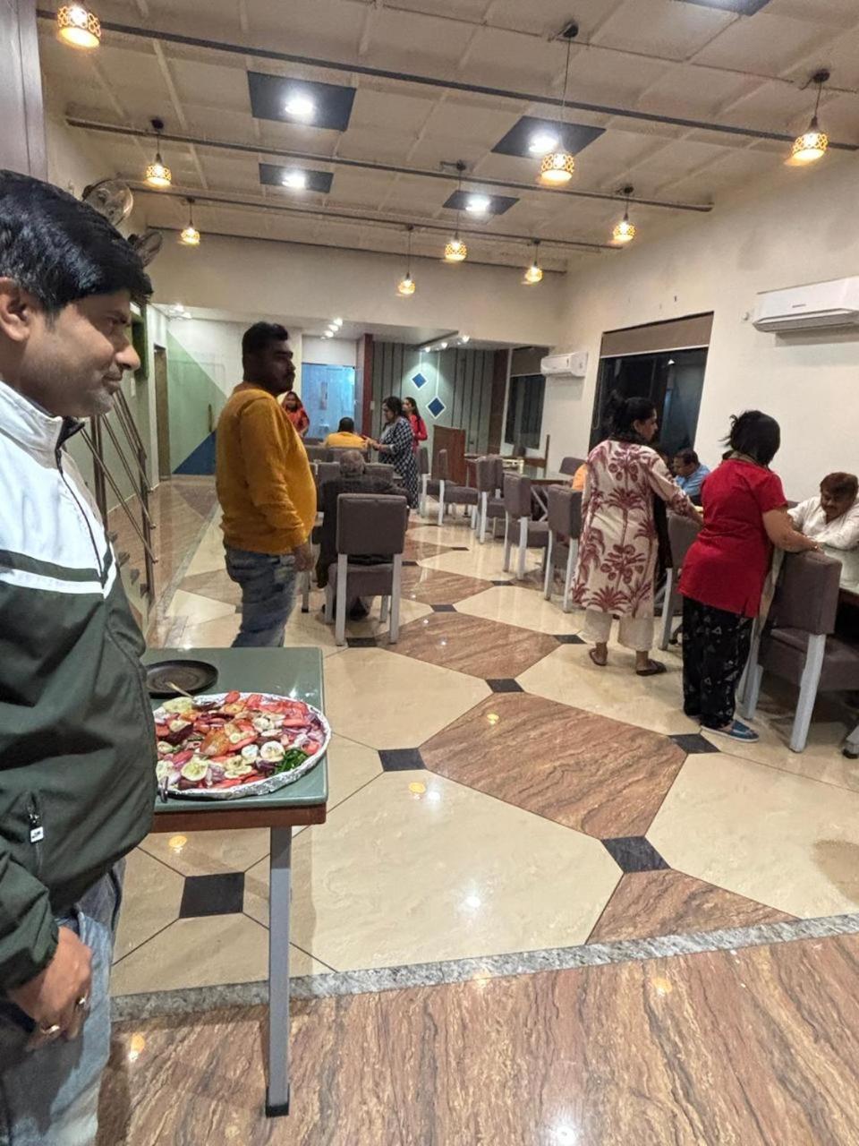 Hotel Omkareshwar Inn Deoghar Exterior photo